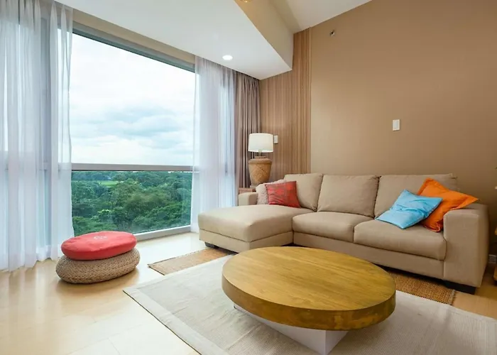 Modern Luxe Stay: 2br Escape Apartamento Manila