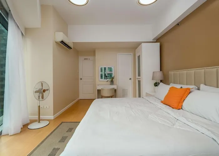 Modern Luxe Stay: 2br Escape *