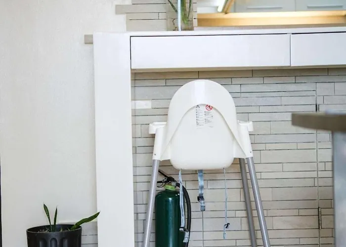Modern Luxe Stay: 2br Escape Apartamento